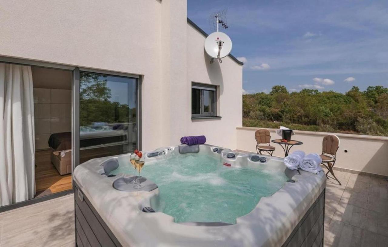 Villa Izabel With Hot Whirpool Krnica Exterior photo
